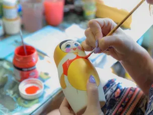 Почти 51,5 млн рублей из регионального бюджета направили на поддержку нижегородских предприятий народных художественных промыслов в 2025 году